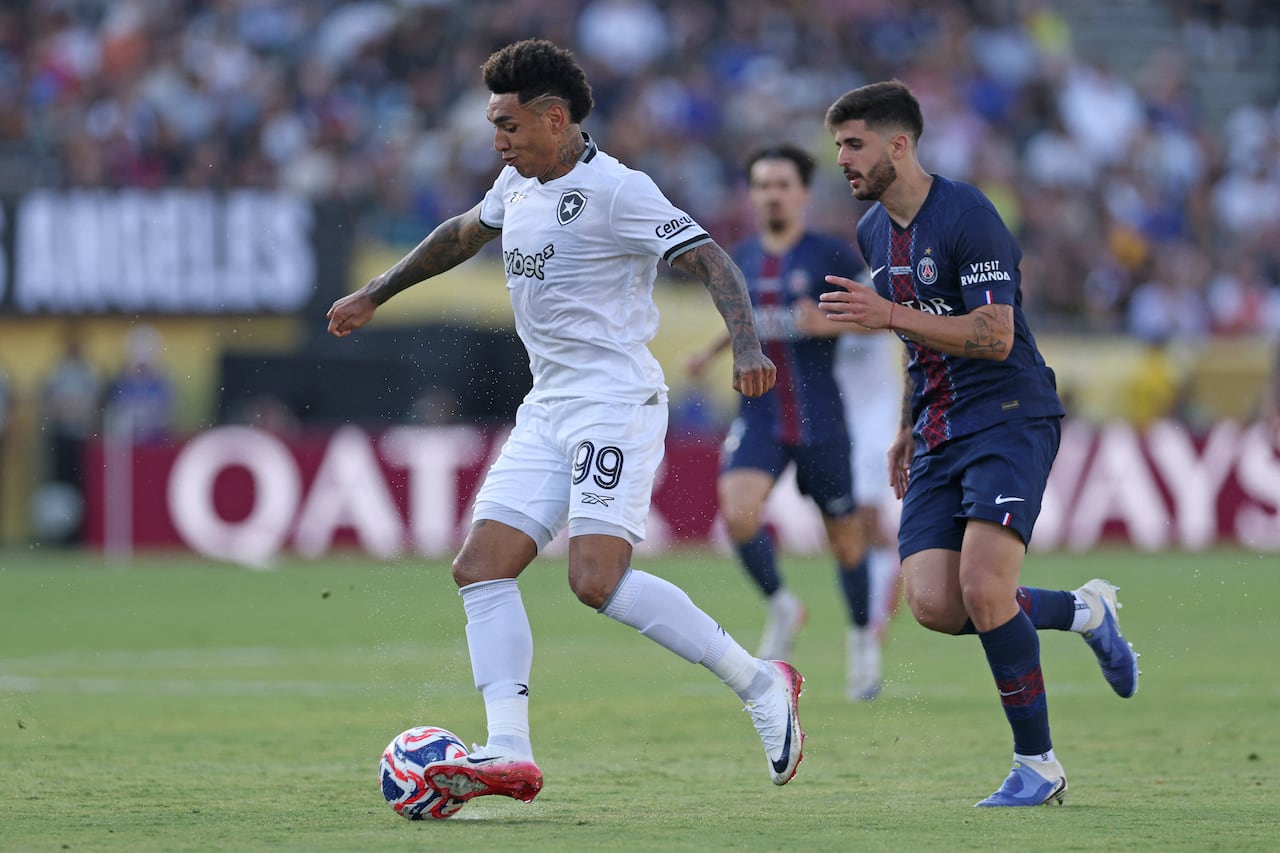 Paris Saint-Germain FC v Botafogo FR: Group B - FIFA Club World Cup 2025